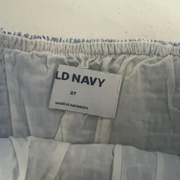 Old Navy 2T Girl Summer Bundle - Picture 2 of 10